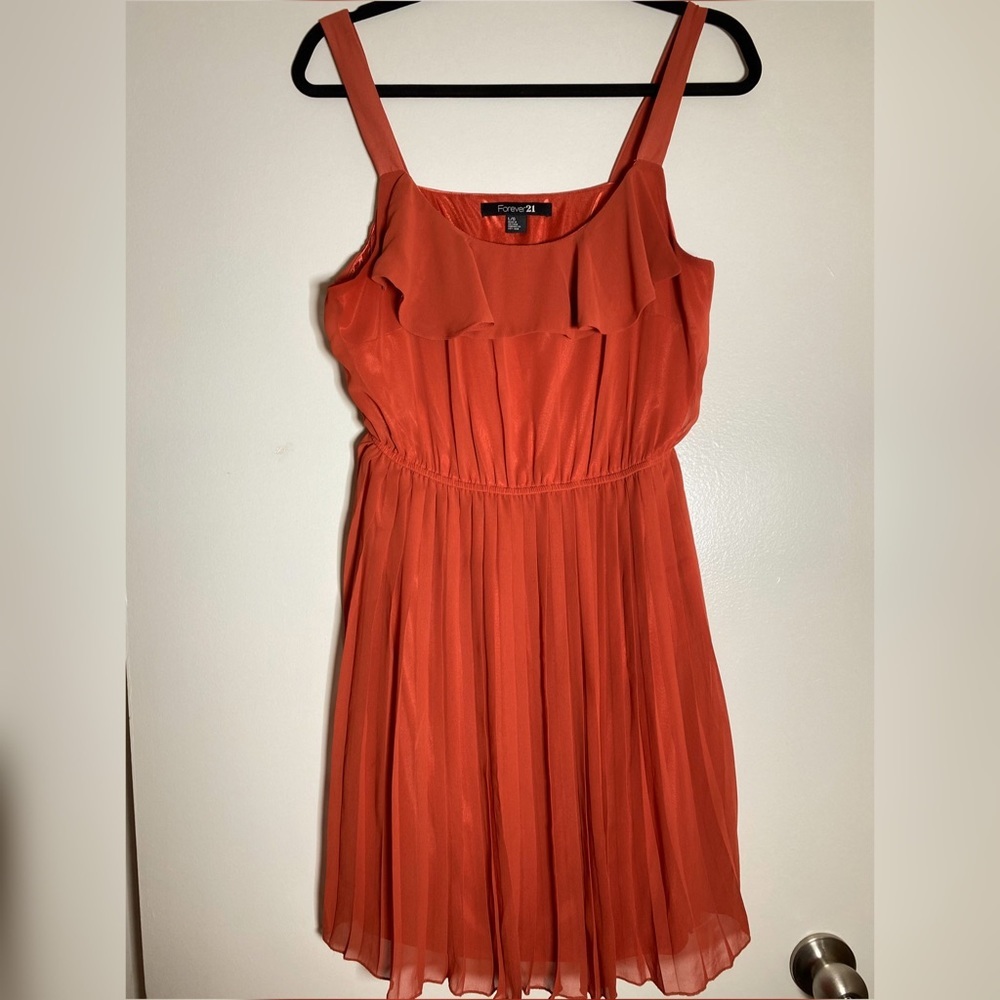 TERRACOTTA/BURNT Orange Pleated Dress by F21